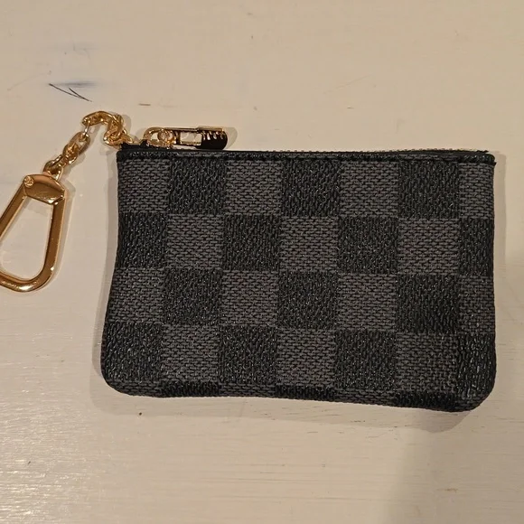 Patterned Key Pouch - Picture 1 of 5